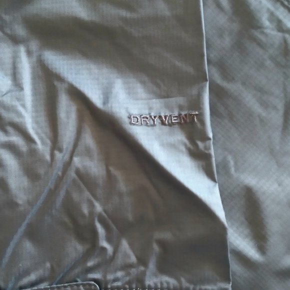 🆕The North Face Women's Venture Rain Jacket, XS and MD - TNF Black, NWT, Auth. - Picture 6 of 8